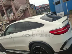 Mercedes-Benz GLE-Class 2019 White
