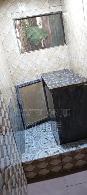 1bdrm Apartment in School Junction for rent
