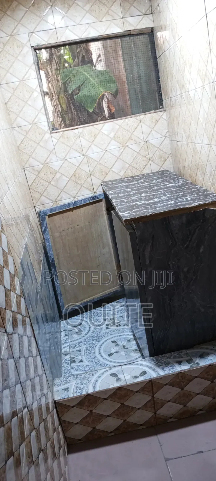 1bdrm Apartment in School Junction for rent