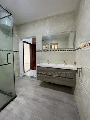 3bdrm House in Ashaley Botwe, Accra Metropolitan for sale