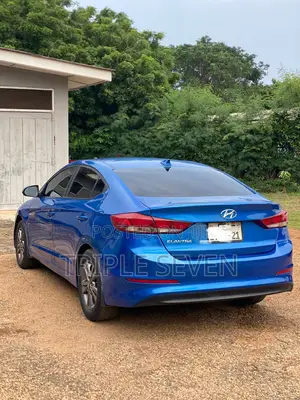 Hyundai Elantra SE Sedan FWD (2.0L 4cyl 6M) 2017 Blue