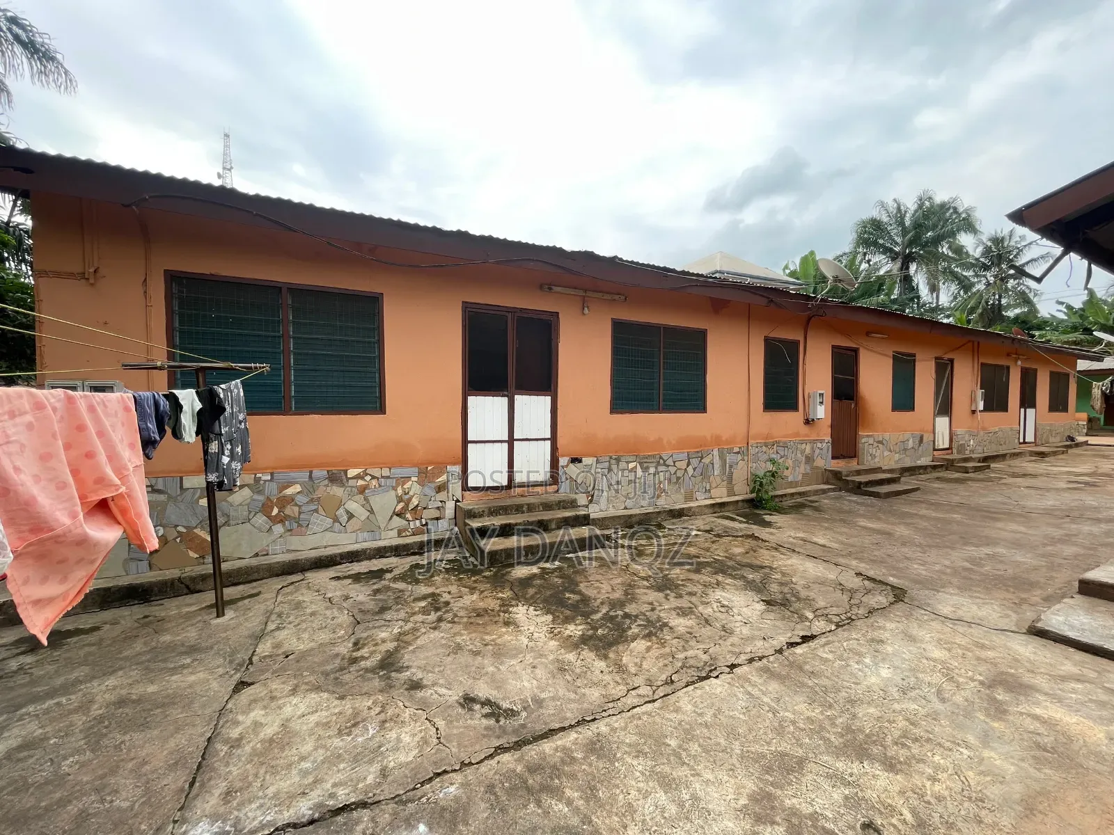 12bdrm Block of Flats in Fodome Street, Hohoe Municipal for sale