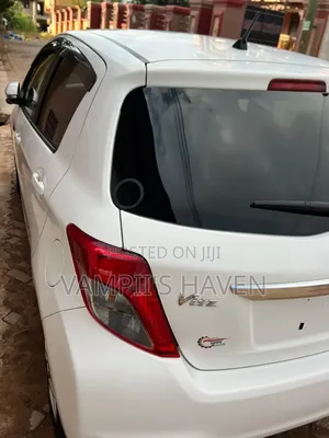 Toyota Vitz 2013 White