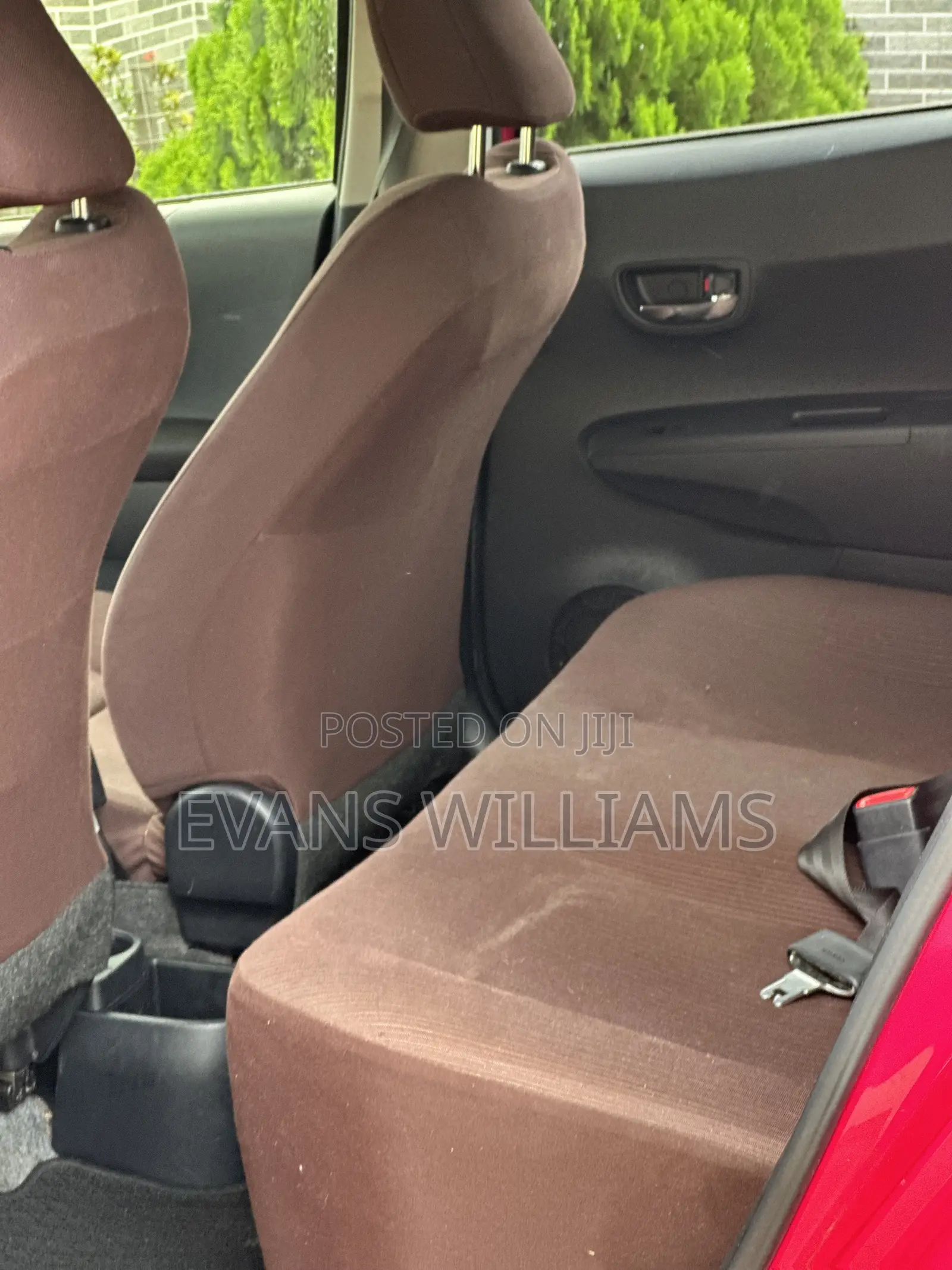 Toyota Vitz 1.3 FWD 5dr 2012 Pink