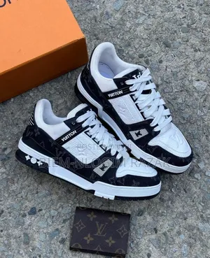 Suoer Quality Luiz Vuitton Brand Sneakers Available