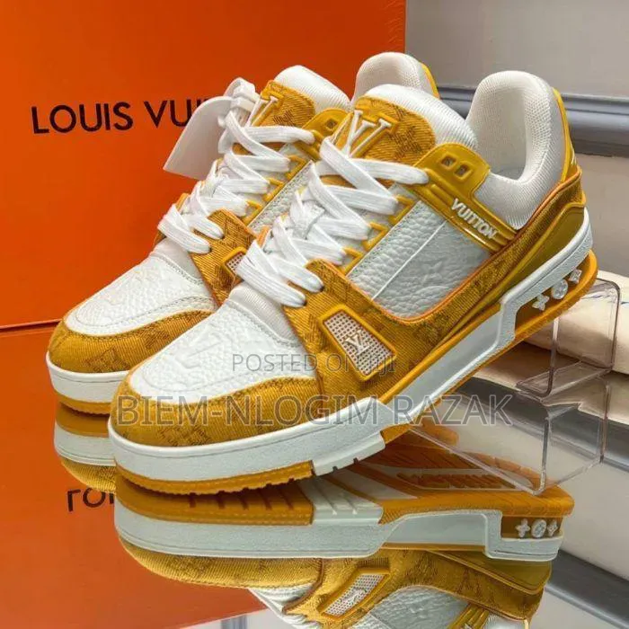 Suoer Quality Luiz Vuitton Brand Sneakers Available