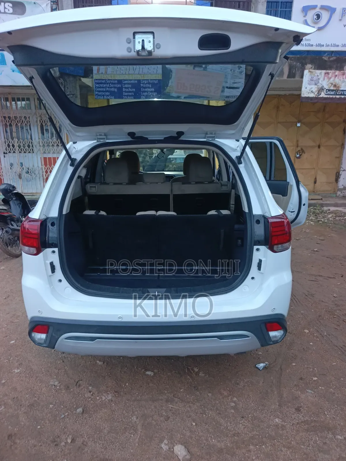 Mitsubishi Outlander SEL FWD 2019 White