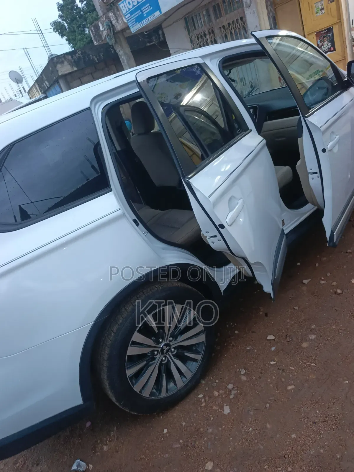 Mitsubishi Outlander SEL FWD 2019 White
