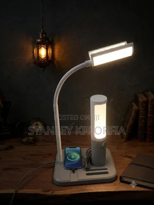 Lumi Adapt Lamp