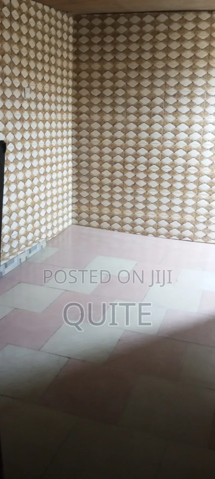 1bdrm Apartment in School Junction for rent