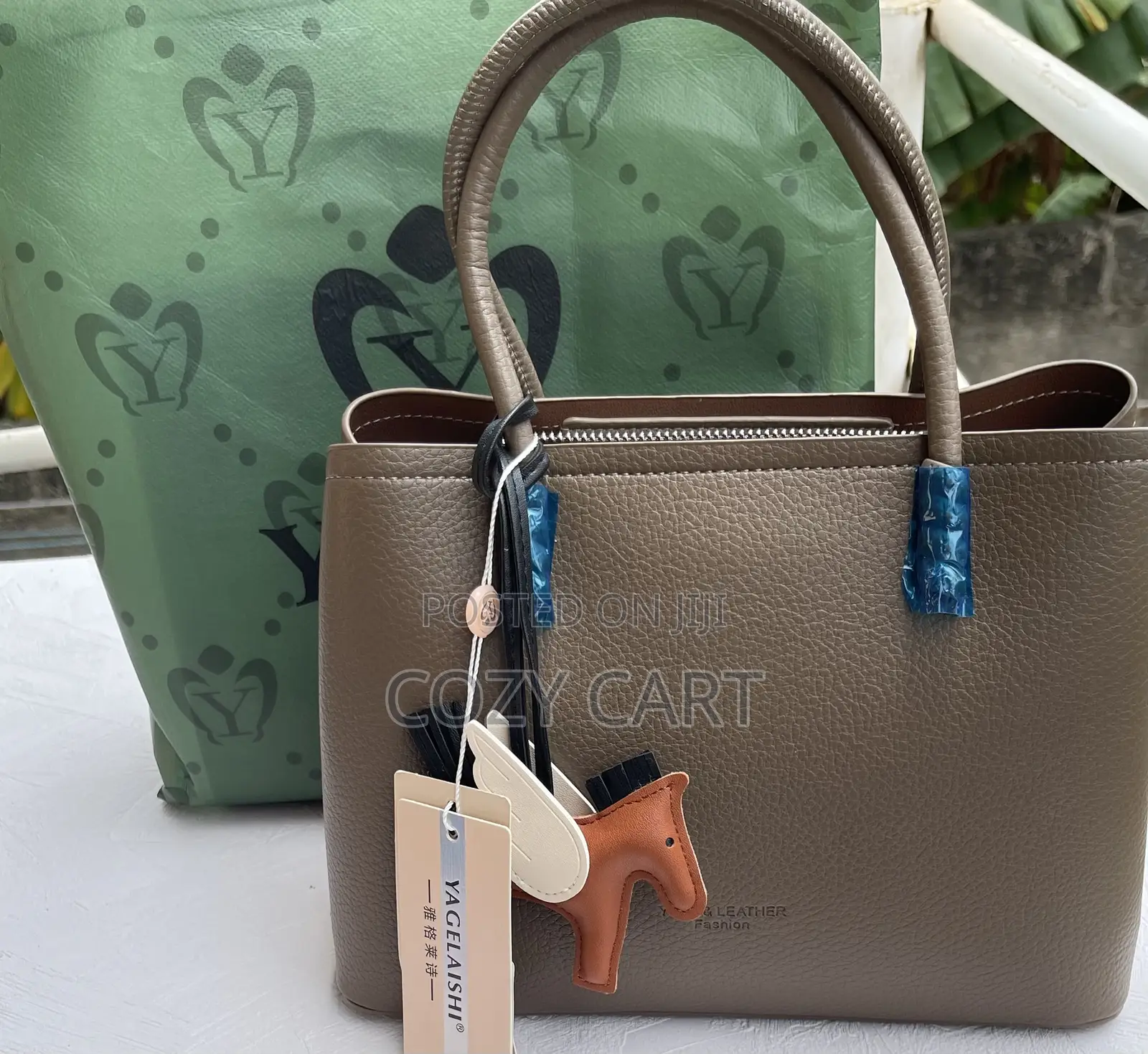 Dressing Bag