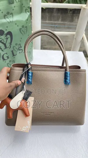 Dressing Bag