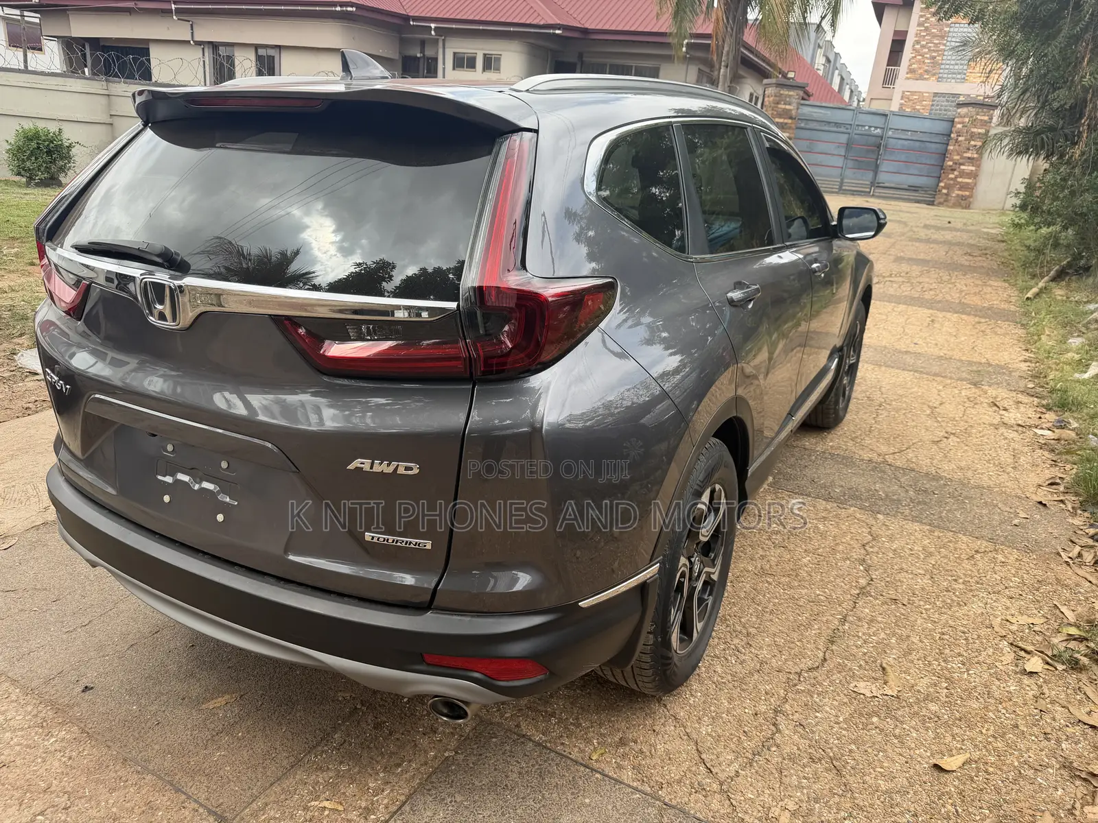Honda CR-V Touring AWD 2020 Gray