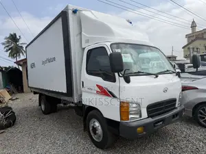 Hyundai Mighty Container