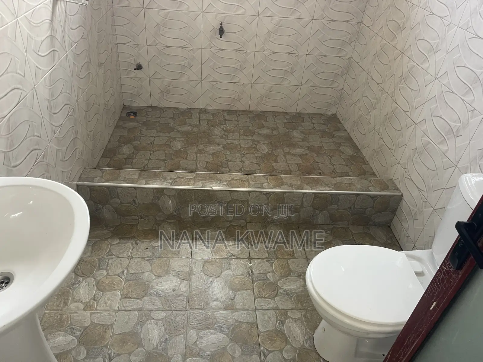 Furnished 2bdrm Apartment in Richmoni Estate, Kumasi Metropolitan