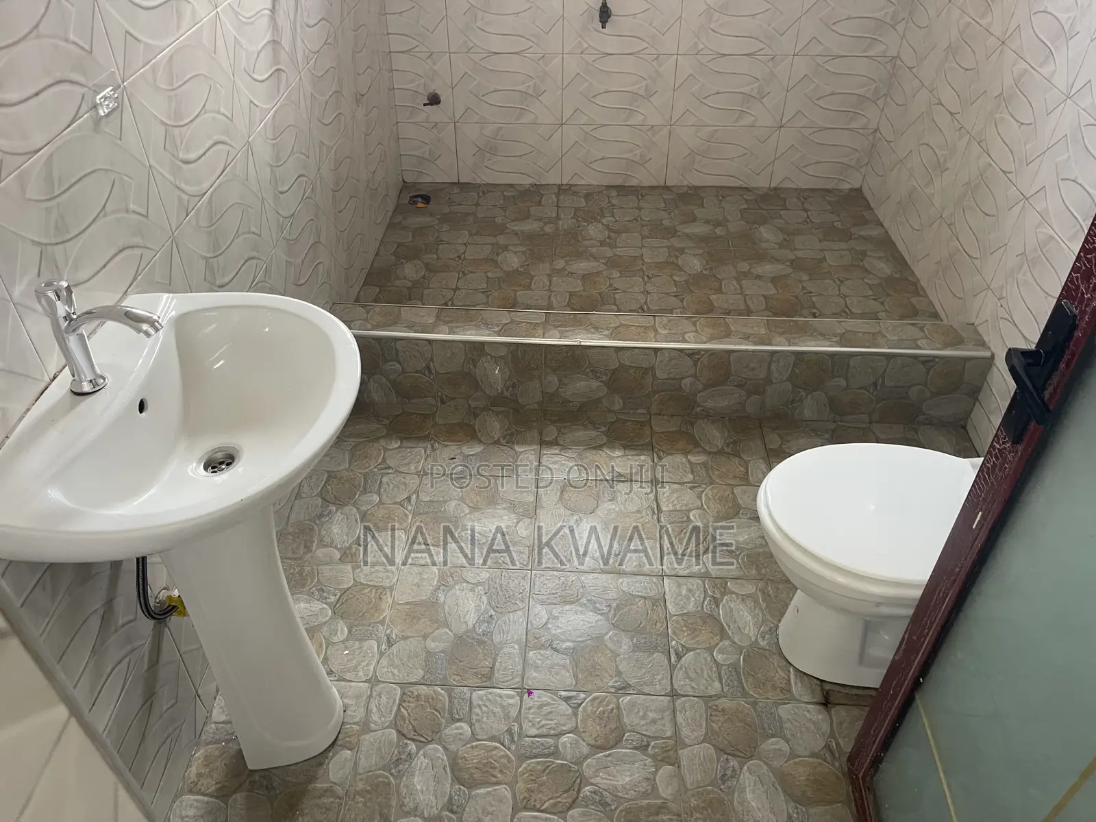 Furnished 2bdrm Apartment in Richmoni Estate, Kumasi Metropolitan