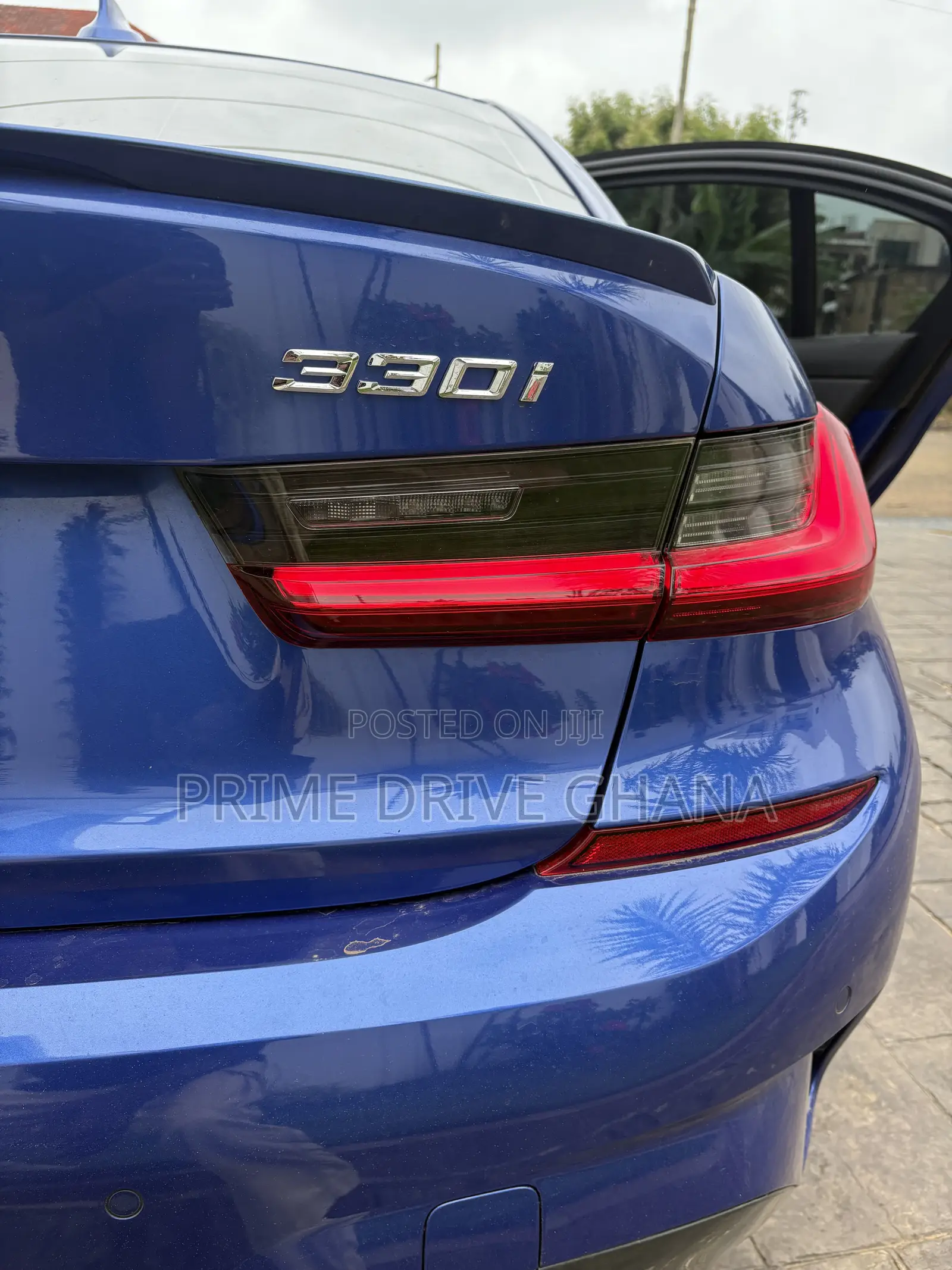 BMW 330i 2021 Blue