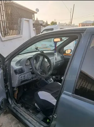 Tata Indica 2002 Green