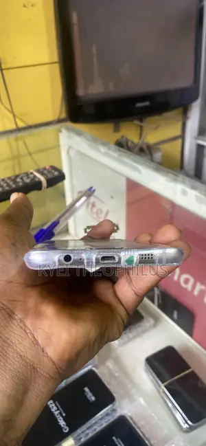 Samsung Galaxy S6 edge 32 GB White
