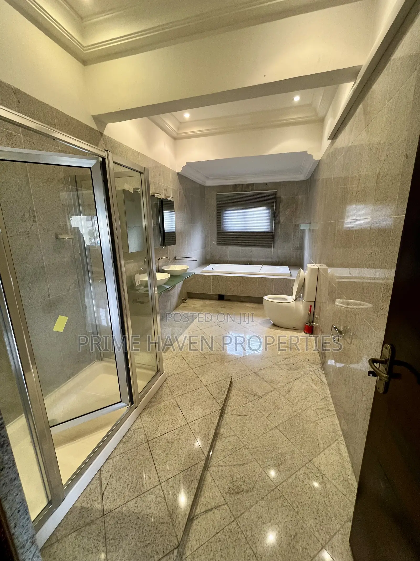 5bdrm House in Medifem Area for sale
