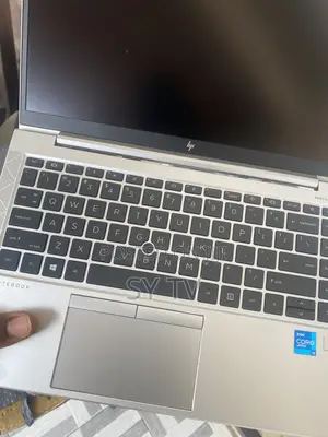 Laptop HP EliteBook 640 G11 16GB Intel Core i5 SSD 256GB