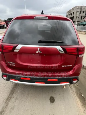 Mitsubishi Outlander 2016 Red