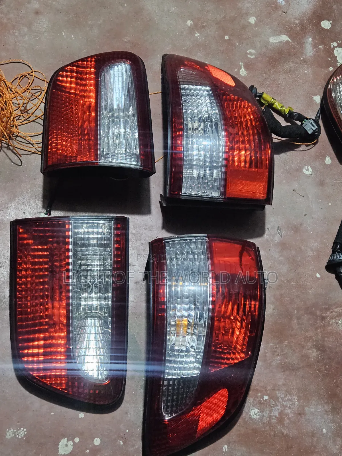 Toyota Sianna Taillights Complete