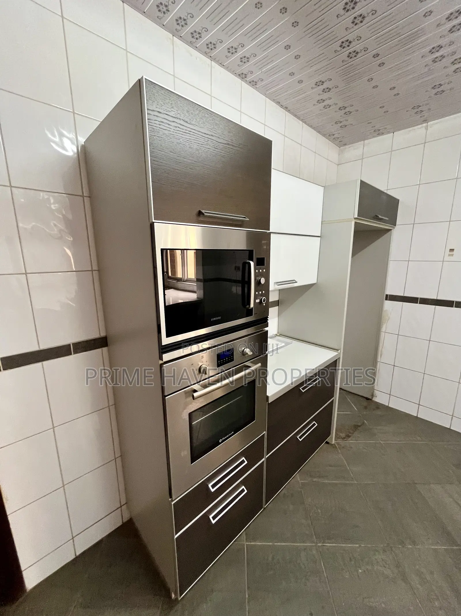 5bdrm House in Medifem Area for sale