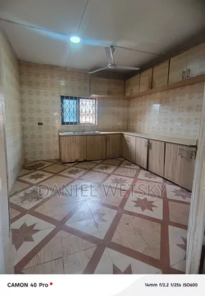 4bdrm Apartment in Ablekuma Joma, Manhean for rent