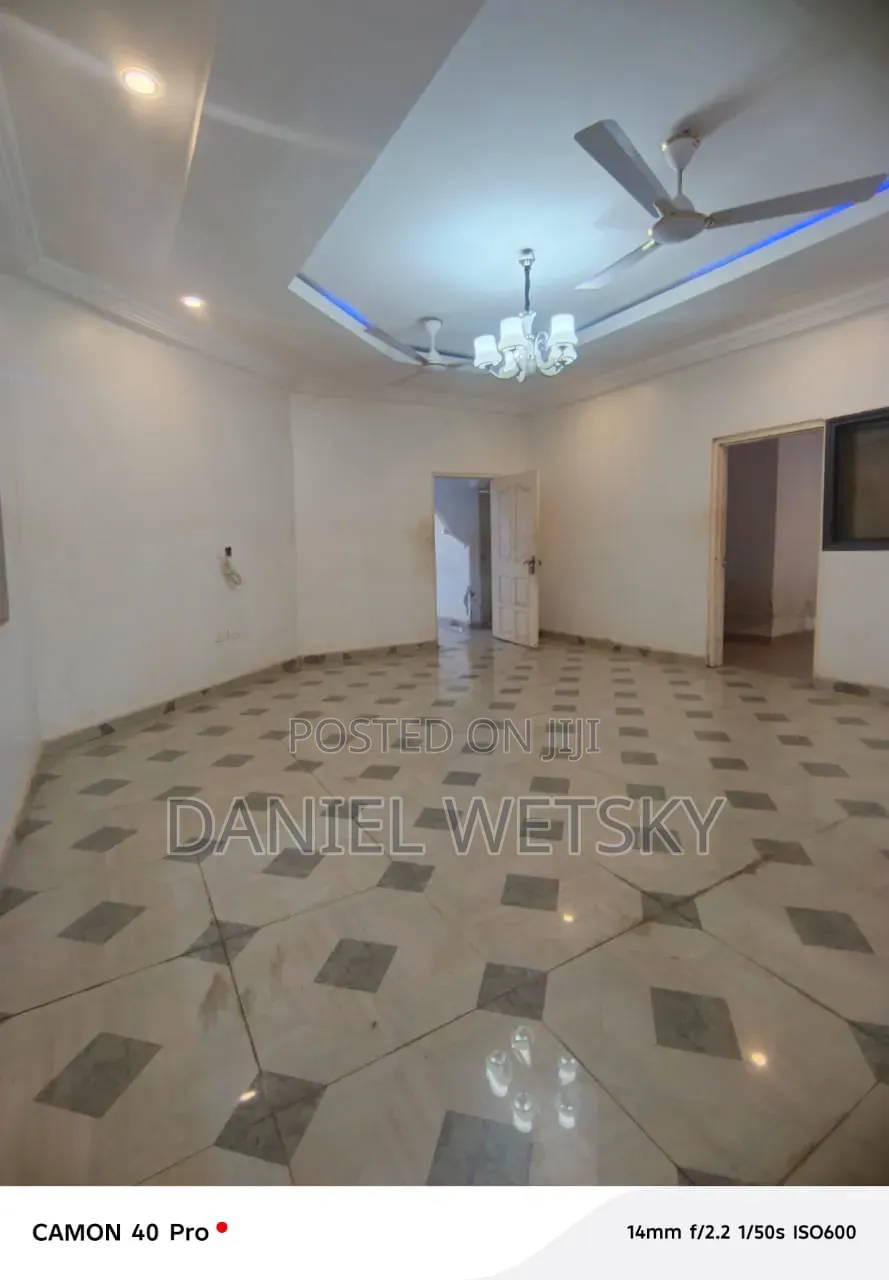 4bdrm Apartment in Ablekuma Joma, Manhean for rent