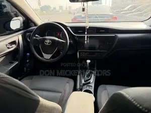 Toyota Corolla LE Eco (1.8L 4cyl 2A) 2018 Green
