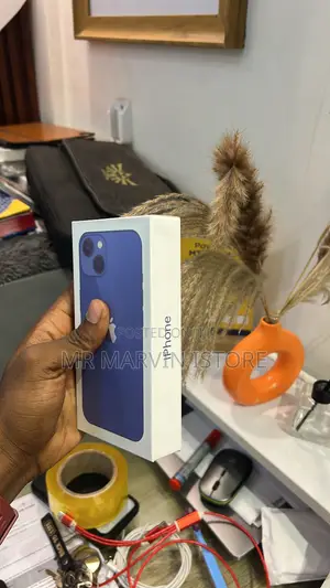 New Apple iPhone 13 128 GB Blue