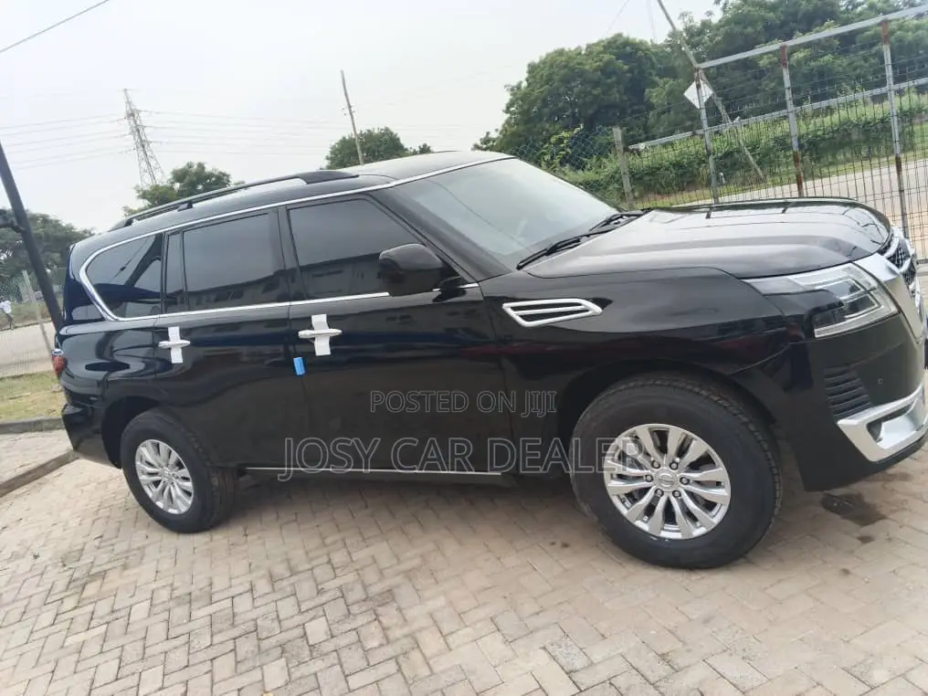 Nissan Patrol 2018 Black