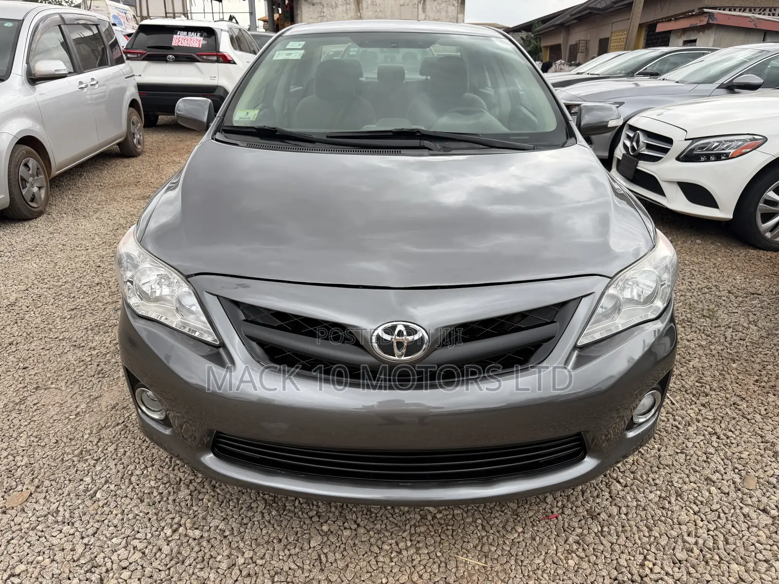 Toyota Corolla LE 4dr Sedan (1.8L 4cyl 4A) 2013 Gray