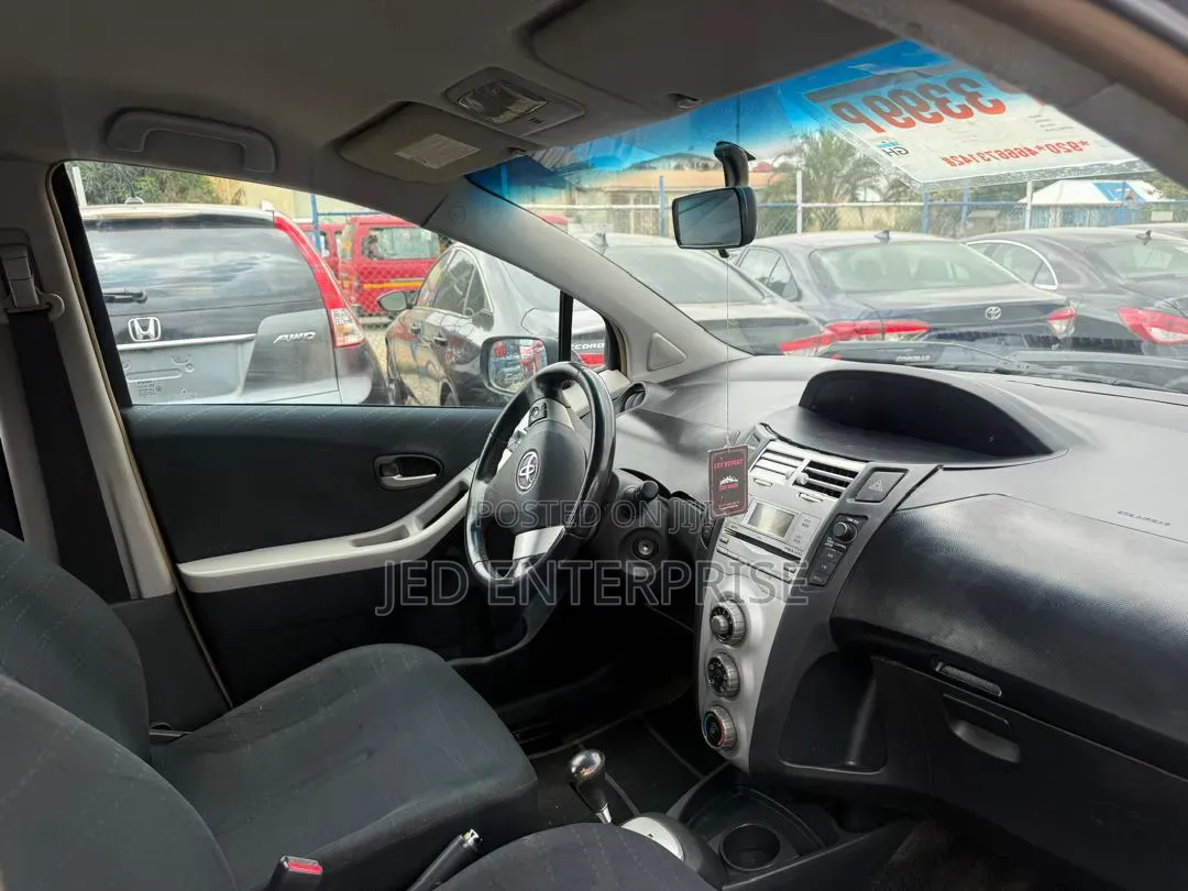Toyota Yaris 2009 Black