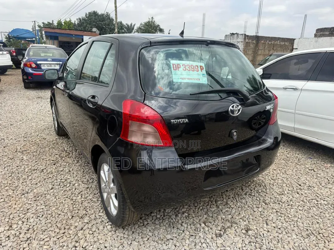 Toyota Yaris 2009 Black