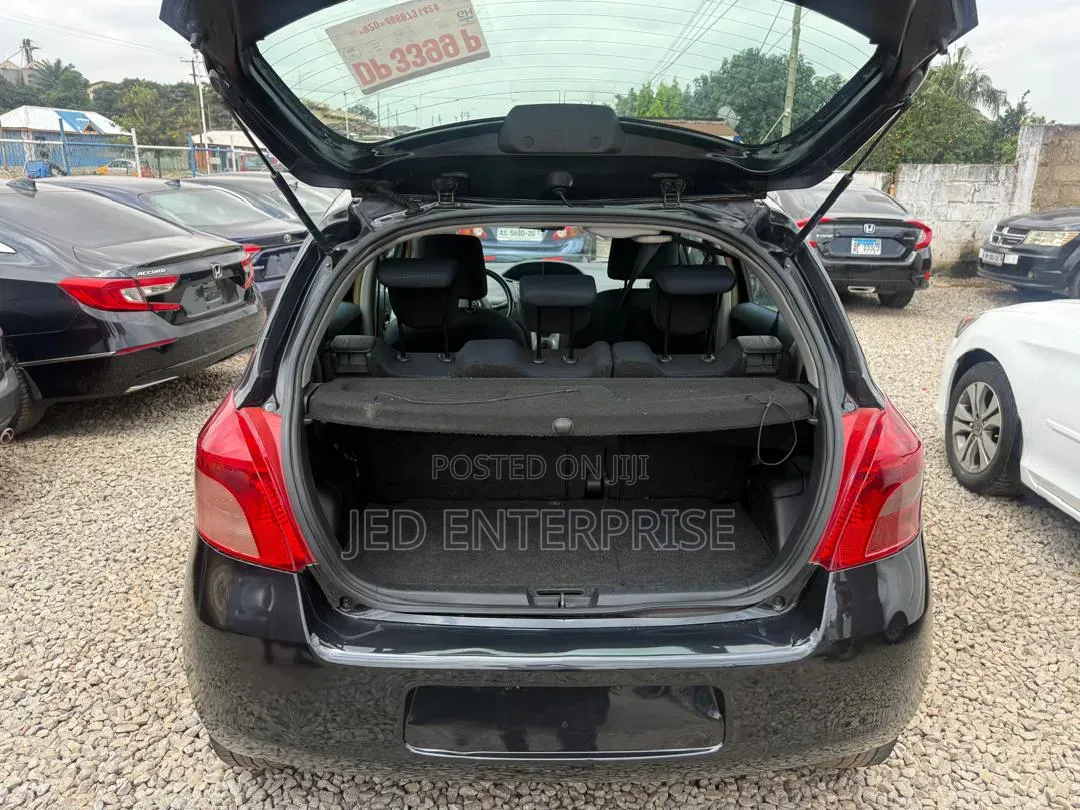 Toyota Yaris 2009 Black