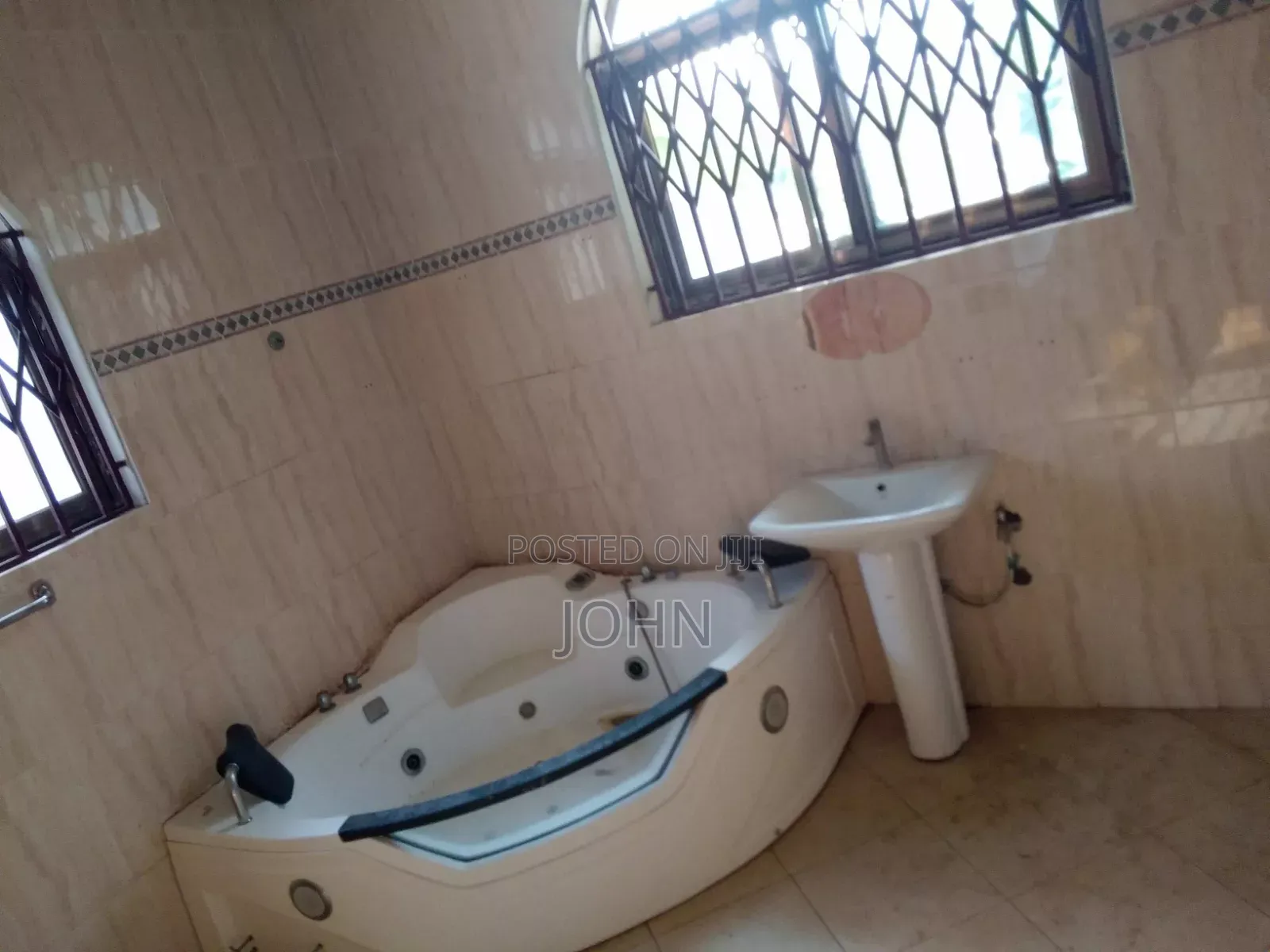 1bdrm Apartment in Survivorestates, Old Barrier for rent