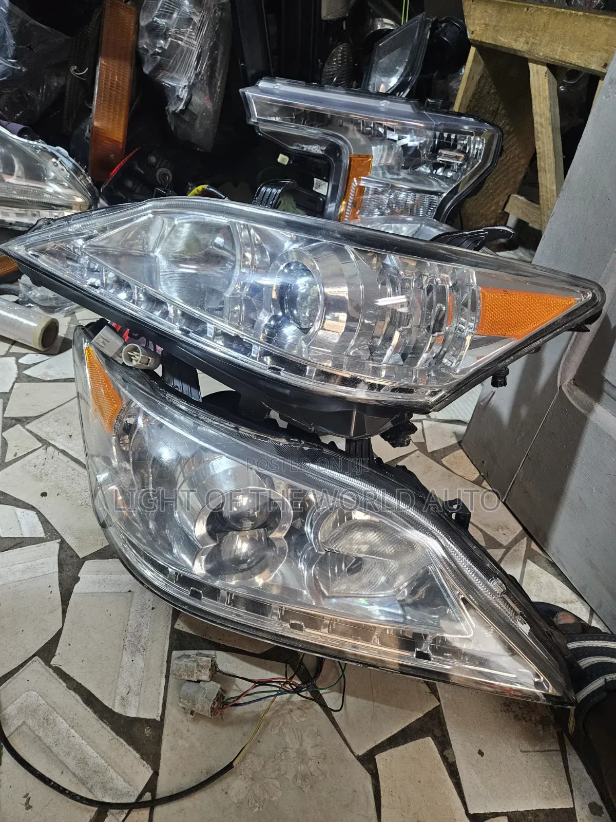 Lexus ES350 Headlight Led Available