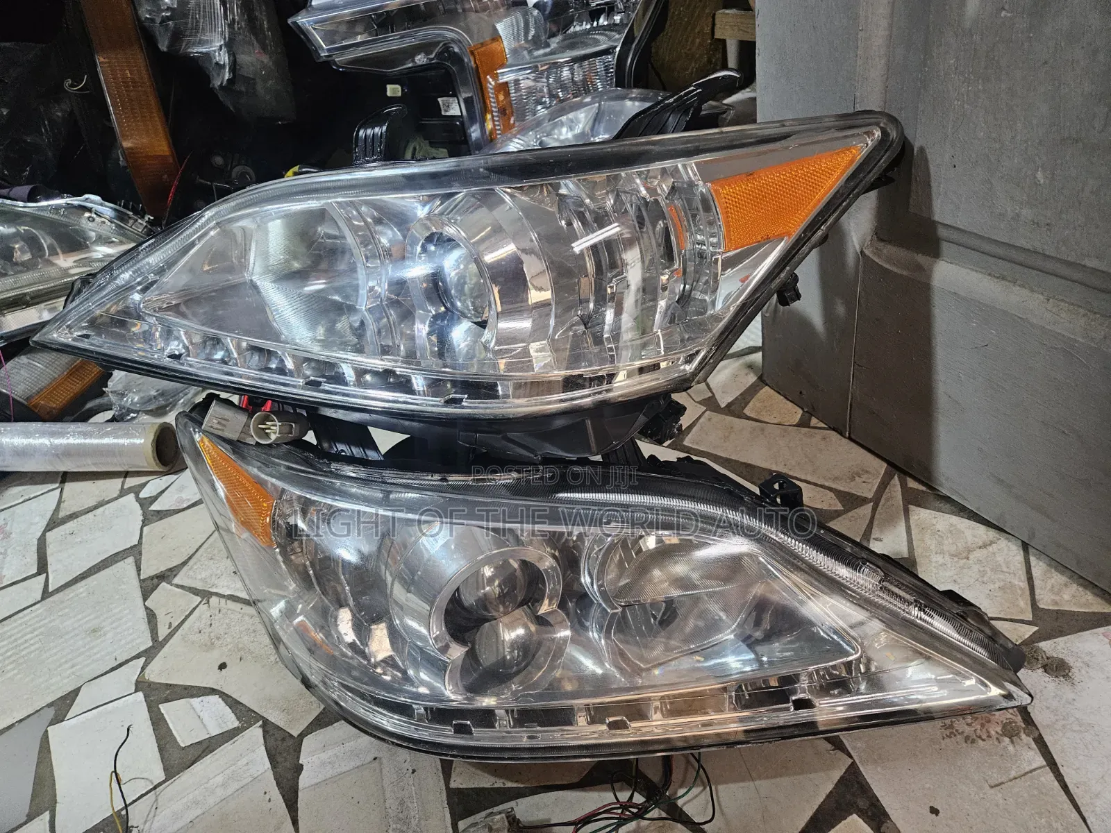 Lexus ES350 Headlight Led Available