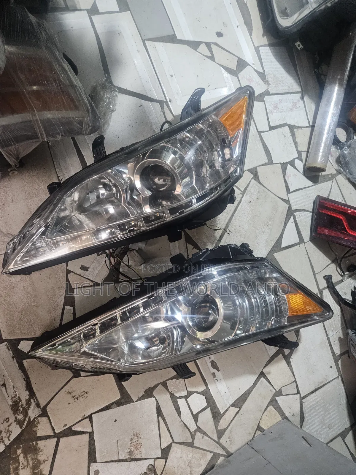 Lexus ES350 Headlight Led Available