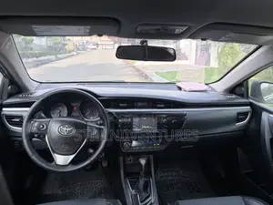 Toyota Corolla S 4dr Sedan (1.8L 4cyl CVT) 2015 Gray