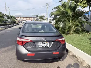 Toyota Corolla S 4dr Sedan (1.8L 4cyl CVT) 2015 Gray