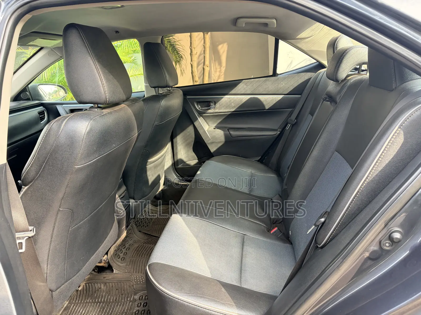 Toyota Corolla S 4dr Sedan (1.8L 4cyl CVT) 2015 Gray