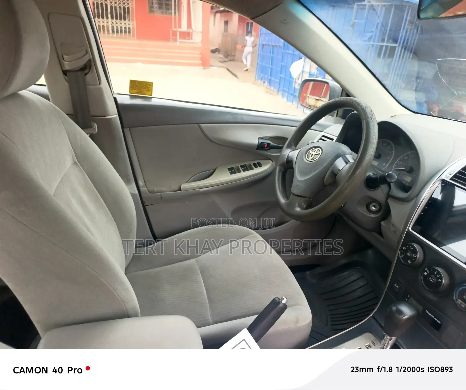 Toyota Corolla 2011 Silver