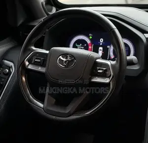 Toyota Land Cruiser 2025 Black