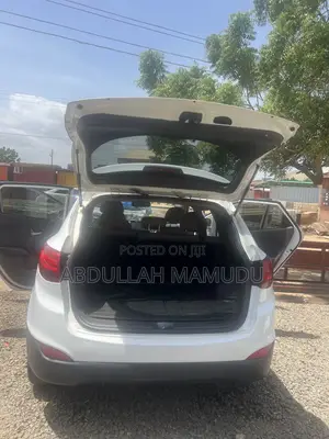 Hyundai Tucson Limited FWD 2012 White