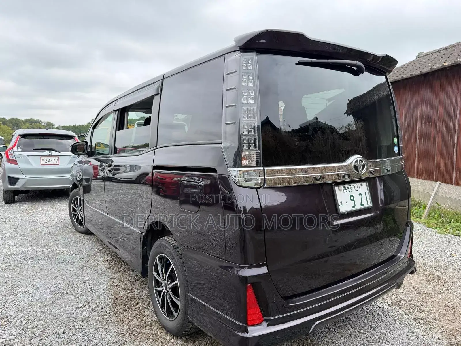 Toyota Voxy V 2WD 7-Seater 2013 Black