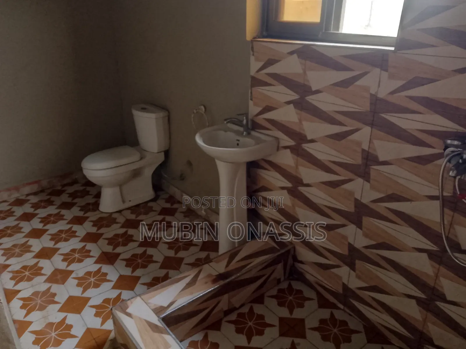 2bdrm Apartment in Items Property, School Junction for rent