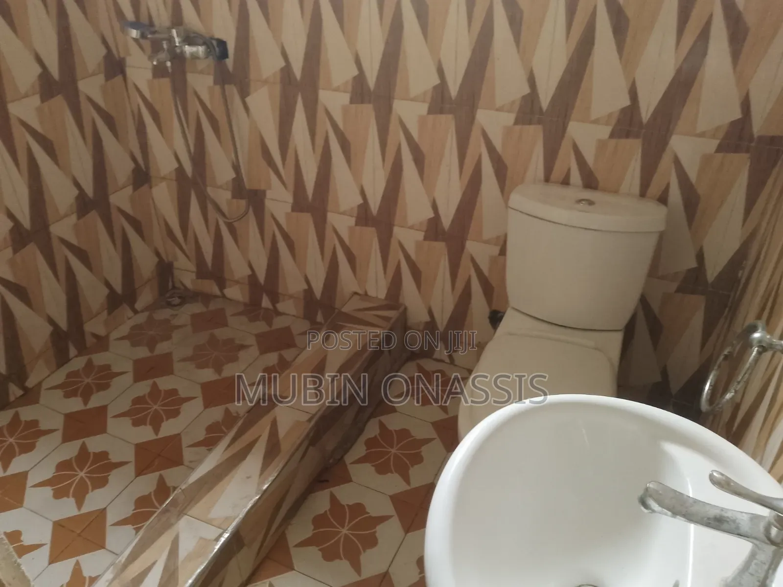 2bdrm Apartment in Items Property, School Junction for rent